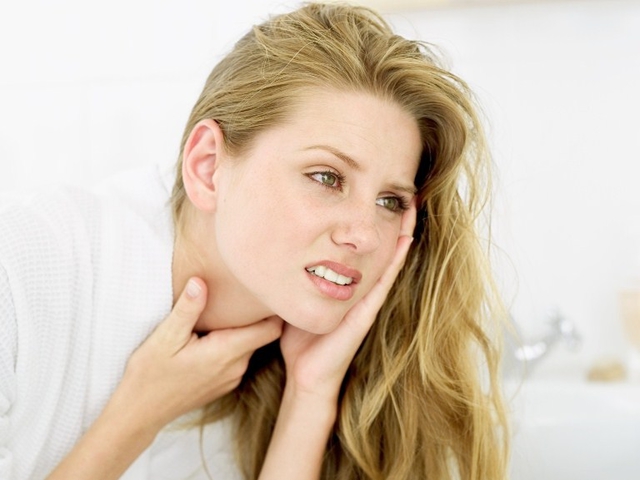 Причины выпадения волос из-за щитовидной железы